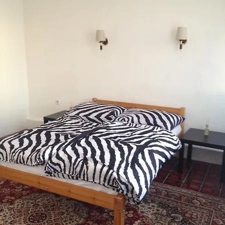 Bed and breakfast B&B Home 2*