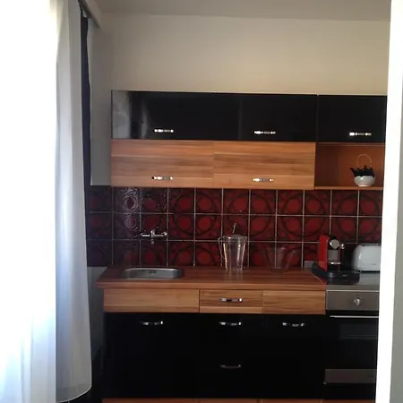 Bed and Breakfast B&B Home 2*